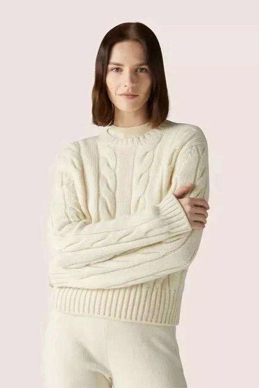 Ladies Cashmere Winter Sweater Waves Pattern Knitted with Round Neck